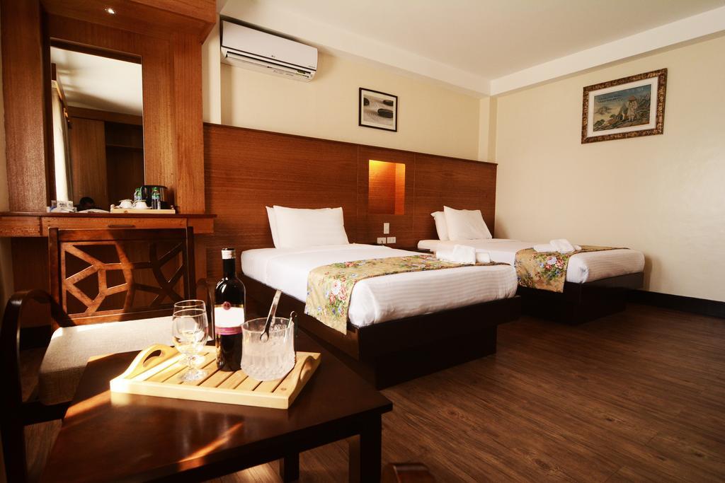 Buma Subic Hotel And Restaurant Olongapo Chambre photo